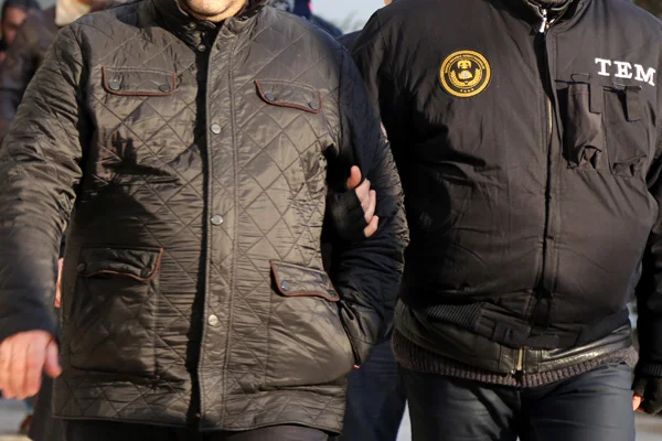 11 ilde FETÖ operasyonu: 51 gözaltı kararı