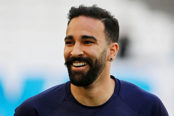 Adil Rami'den 'asker selamlı' paylaşım