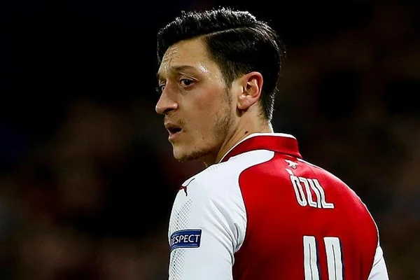 Arsenal'den Mesut Özil açıklaması