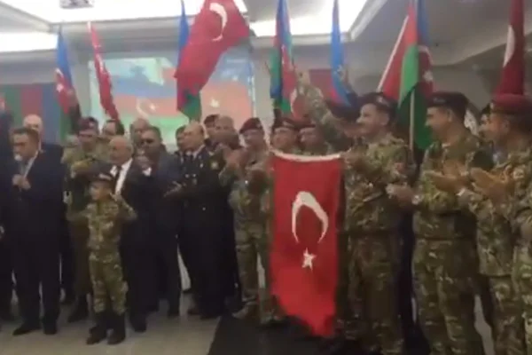 Azerbaycan'da Barış Pınarı Harekatı'na destek