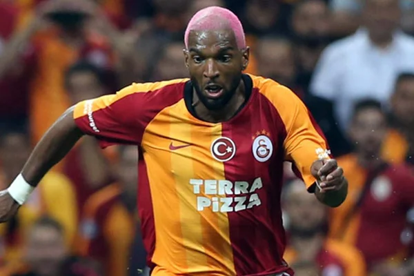 Babel tepkilere dayanamadı sosyal medya hesabını kapattı