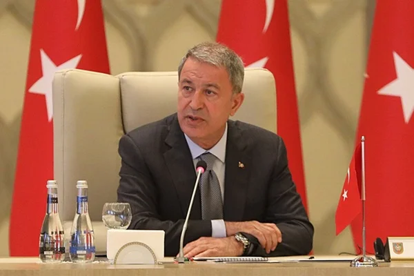Bakan Hulusi Akar'dan kritik görüşme