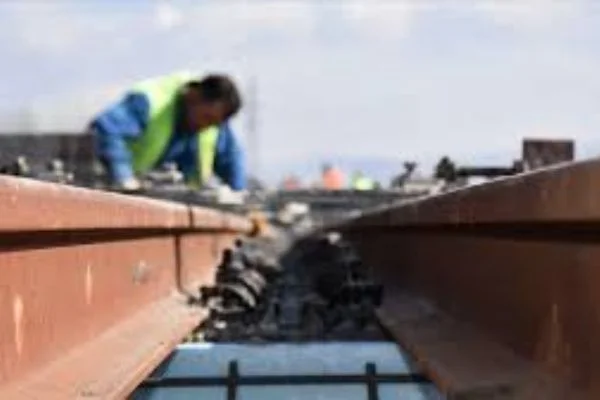 Bakü-Tiflis-Kars demir yolu hem kıtaları hem rayları birleştirdi