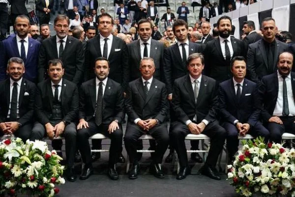 Beşiktaş'ın yeni başkanı Ahmet Nur Çebi