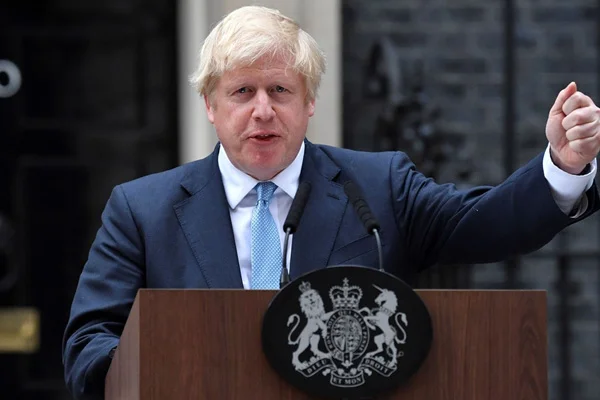 Boris Johnson'dan Huawei kararı