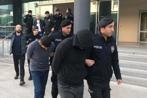 Bursa'da uyuşturucu operasyonu: 14 kişi tutuklandı
