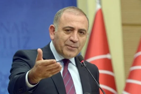 CHP'li Gürsel Tekin'den PKK sitesine röportaj açıklaması
