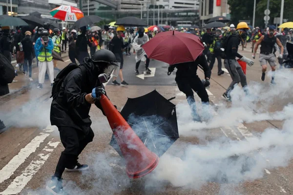 Çin ordusu Hong Kong'a müdahale edebilir