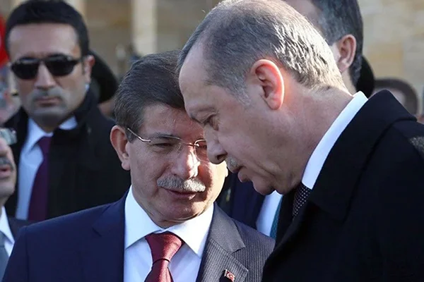 Davutoğlu: Erdoğan istişare sürecini başlatsaydı, kötü gidişi el birliği ile engellerdik
