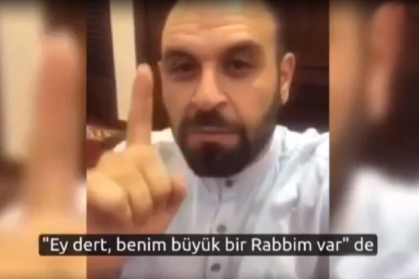 Derde düştüğünde "Ey dert, benim büyük bir Rabbim var" de