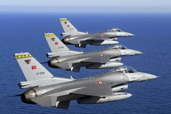 Diyarbakır'a savaş uçağı takviyesi