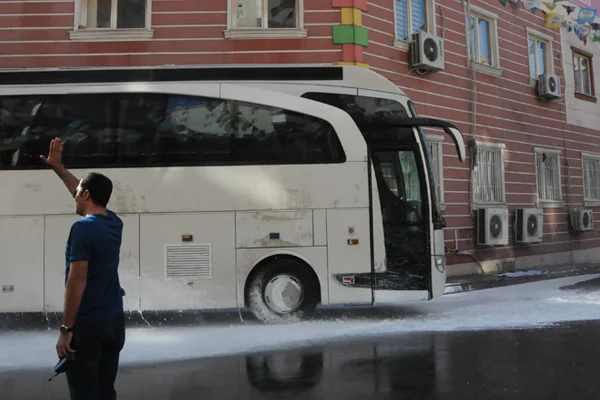 Diyarbakır annelerine ''otobüslü'' engel