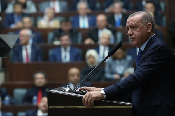 Erdoğan tüm tehditlere karşı rest çekti: Azdan az, çoktan çok gider