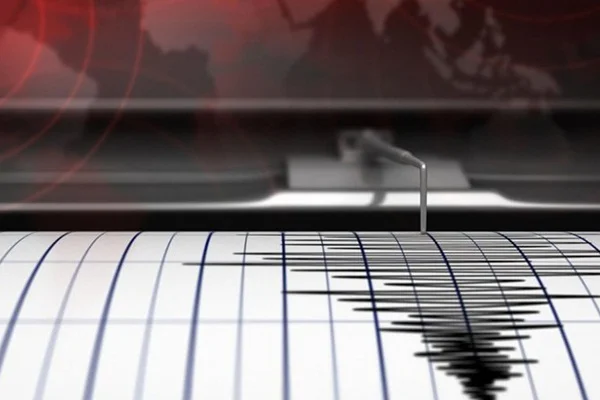 İran'da 5,6 büyüklüğünde deprem