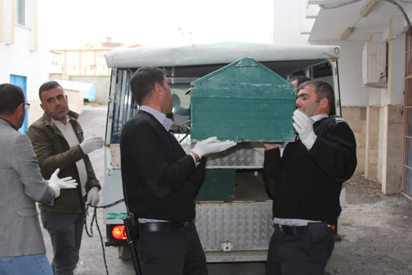 İran sınırında 2 ceset bulundu