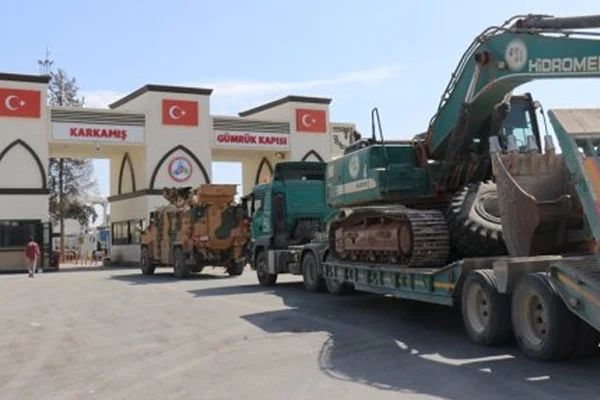 İş makineleri sınırı geçti: Fırat Nehri'ne köprü kurulacak