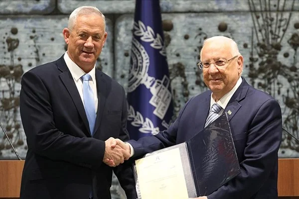 İsrail'de hükümeti kurma görevi Gantz'a verildi