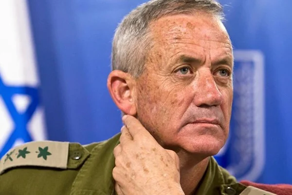 İsrail'de hükümeti kurma görevini alan Gantz kimdir?