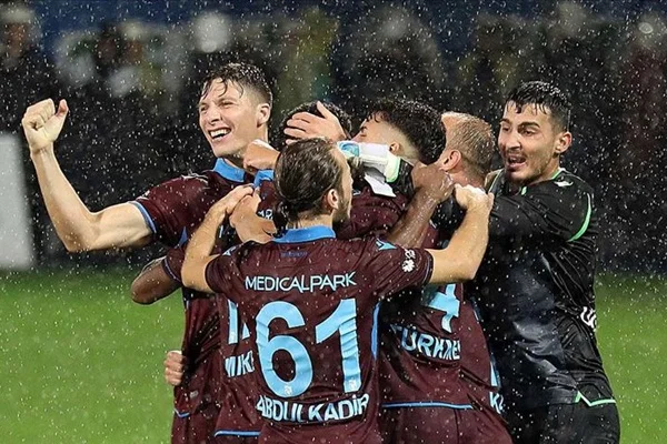 Karadeniz derbisinde gülen taraf Trabzonspor