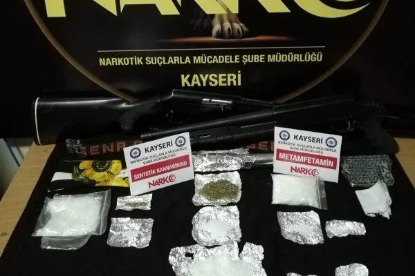Kayseri'de uyuşturucu operasyonu: 4 gözaltı