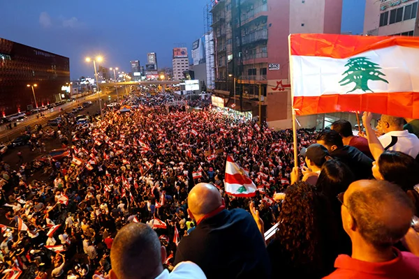 'Lübnan'da devrim mi oluyor?'