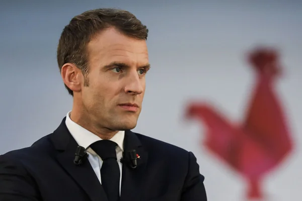 Macron yeni Brexit anlaşmasından memnun