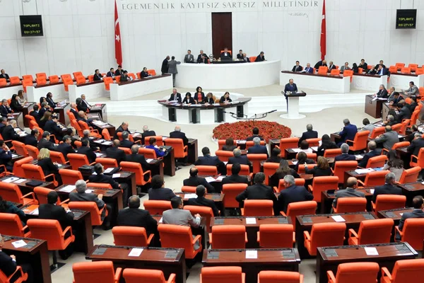 Meclis'te ''nöbetçi bakan'' dönemi başlıyor