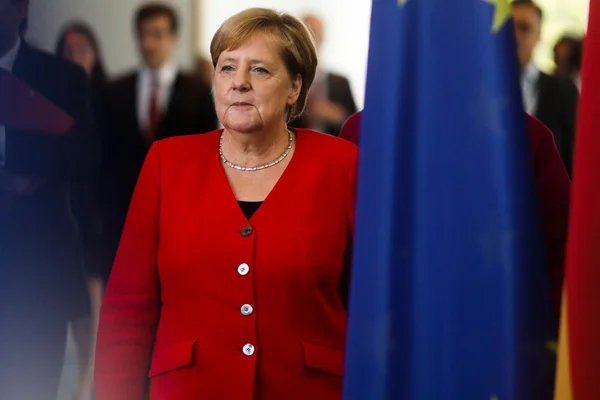 Merkel'den Türkiye açıklaması