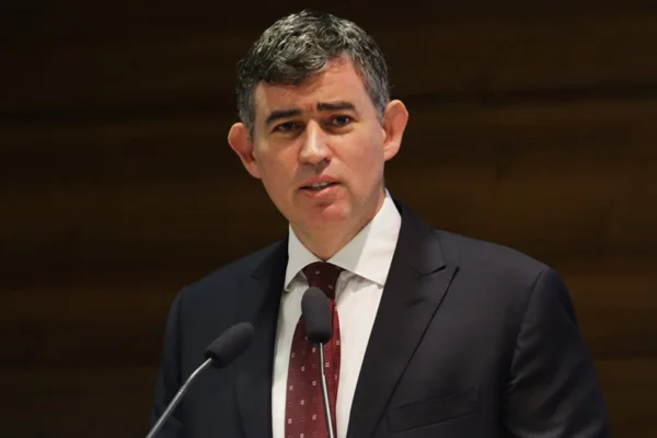Metin Feyzioğlu: Mazlum Kobani'yi iade etmeyen terörü destekleyen ülke olur