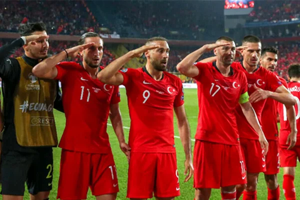 Millilerimizin asker selamını hazmedemediler! Fransa Spor Bakanı Maracineau'dan, skandal çağrı