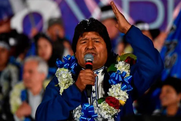 Morales, dördüncü kez seçilmek için yarışıyor