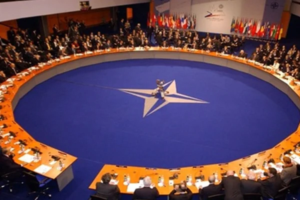 NATO'da üst düzey görev değişimi