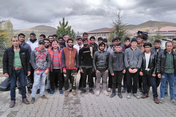Niğde'de 31 düzensiz göçmen yakalandı