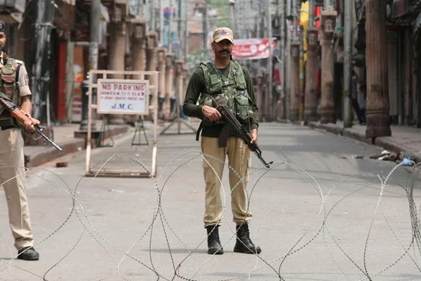 Pakistan duyurdu: 8 ayda 60 Hint askeri öldürüldü