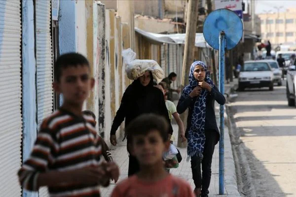 Tel Abyad'da terörün izleri hızla siliniyor