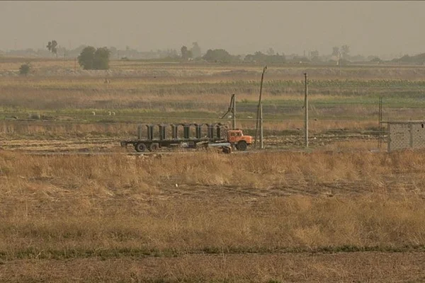 Terör örgütü YPG/PKK, Aynularab'da tünel ve hendek kazıyor