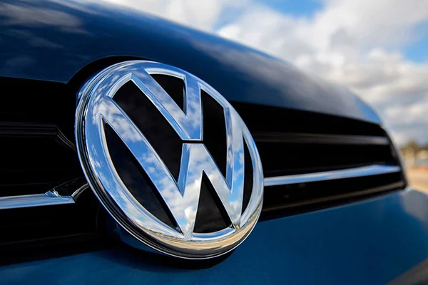 Ticaret Bakan Yardımcısı Rıza Tuna Turagay'dan yalanlama: Volkswagen, Türkiye'ye yatırımını sürdürecek