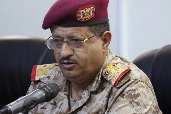 Yemen Savunma Bakanı Makdisi'ye füzeli saldırı