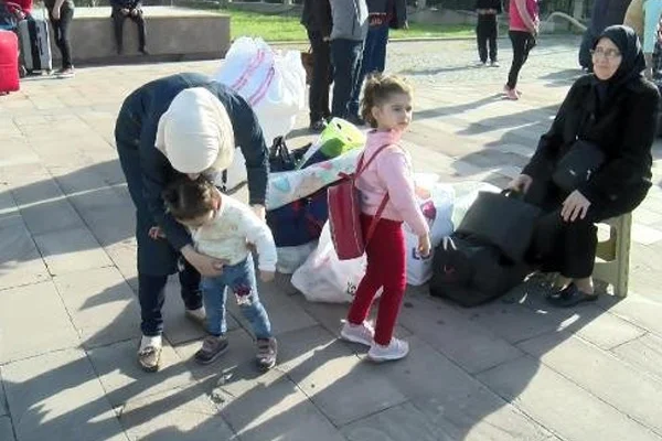 150 Suriyeli ülkesine döndü