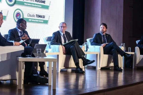 2. Sıfır Atık Zirvesi'nde dünyada sıfır atık yönetimi konuşuldu
