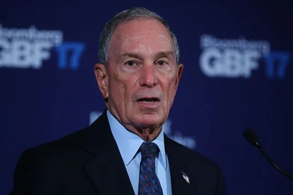 ABD'li milyarder Bloomberg, başkanlık seçimleri için aday adayı