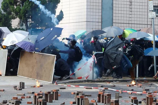 ABD Senatosundan yeni tasarı: Hong Kong'daki protestoculara destek