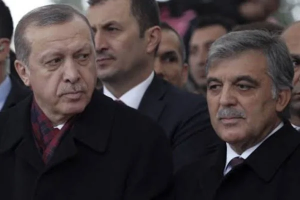 Abdullah Gül'den, Cumhurbaşkanı Erdoğan'a sürpriz telefon!