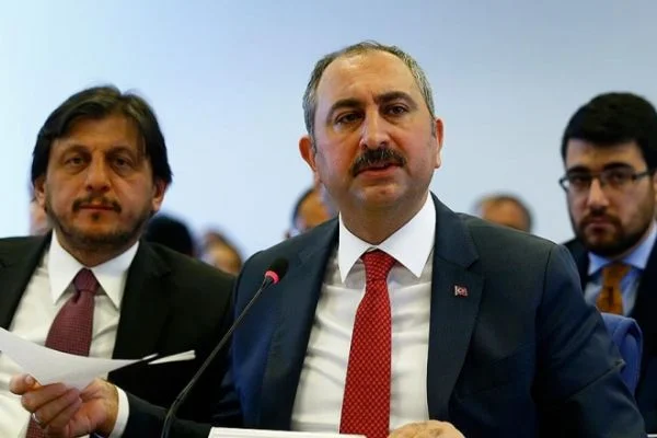 Adalet Bakanı Gül: Kadına şiddeti engelleyecek tedbirleri almakta kararlıyız