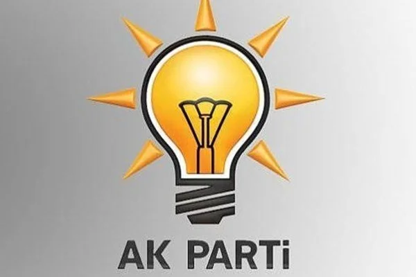 AK Parti'de iki istifa