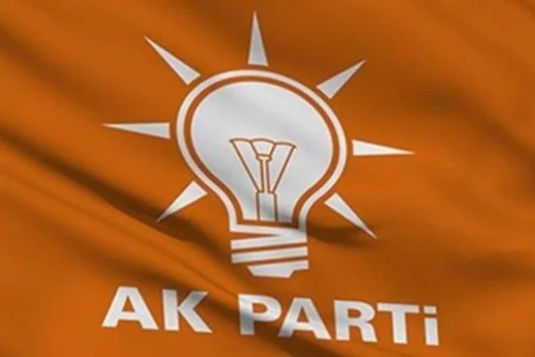 AK Parti'de istifa