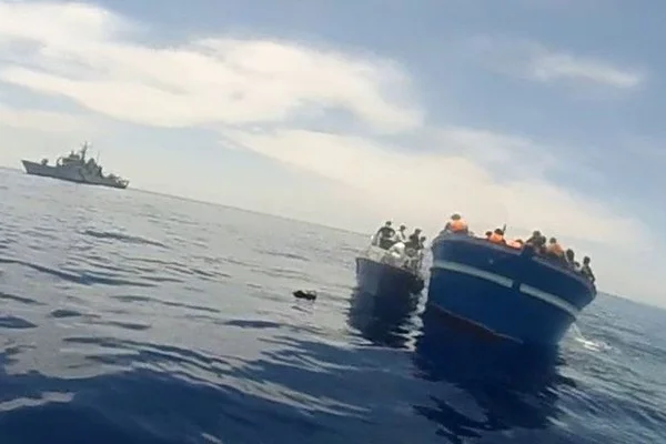 Akdeniz'de göçmen faciasının eşiğinden dönüldü