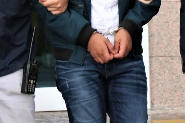 Ankara'da FETÖ operasyonu: 112 gözaltı