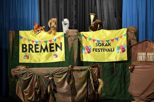 Ankaralı çocuklar kukla festivalinde