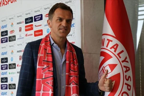 Antalyaspor'da Stjepan Tomas dönemi resmen başladı